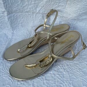 Lilly Pulitzer t-strap metallic gold wedge sandals NWOT size  9 1/2